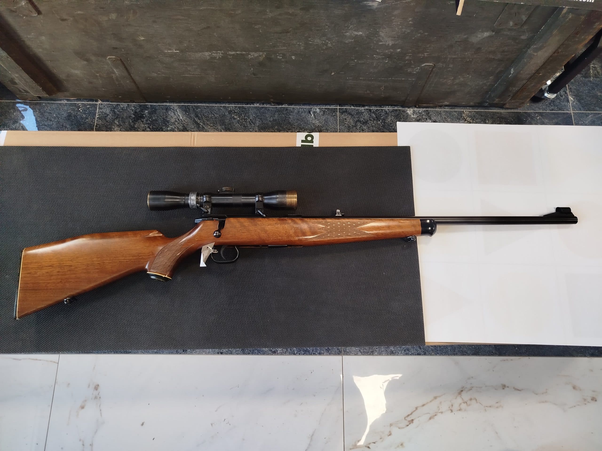 KARABINEK REPETIER KRICKO 22 WMR 76R