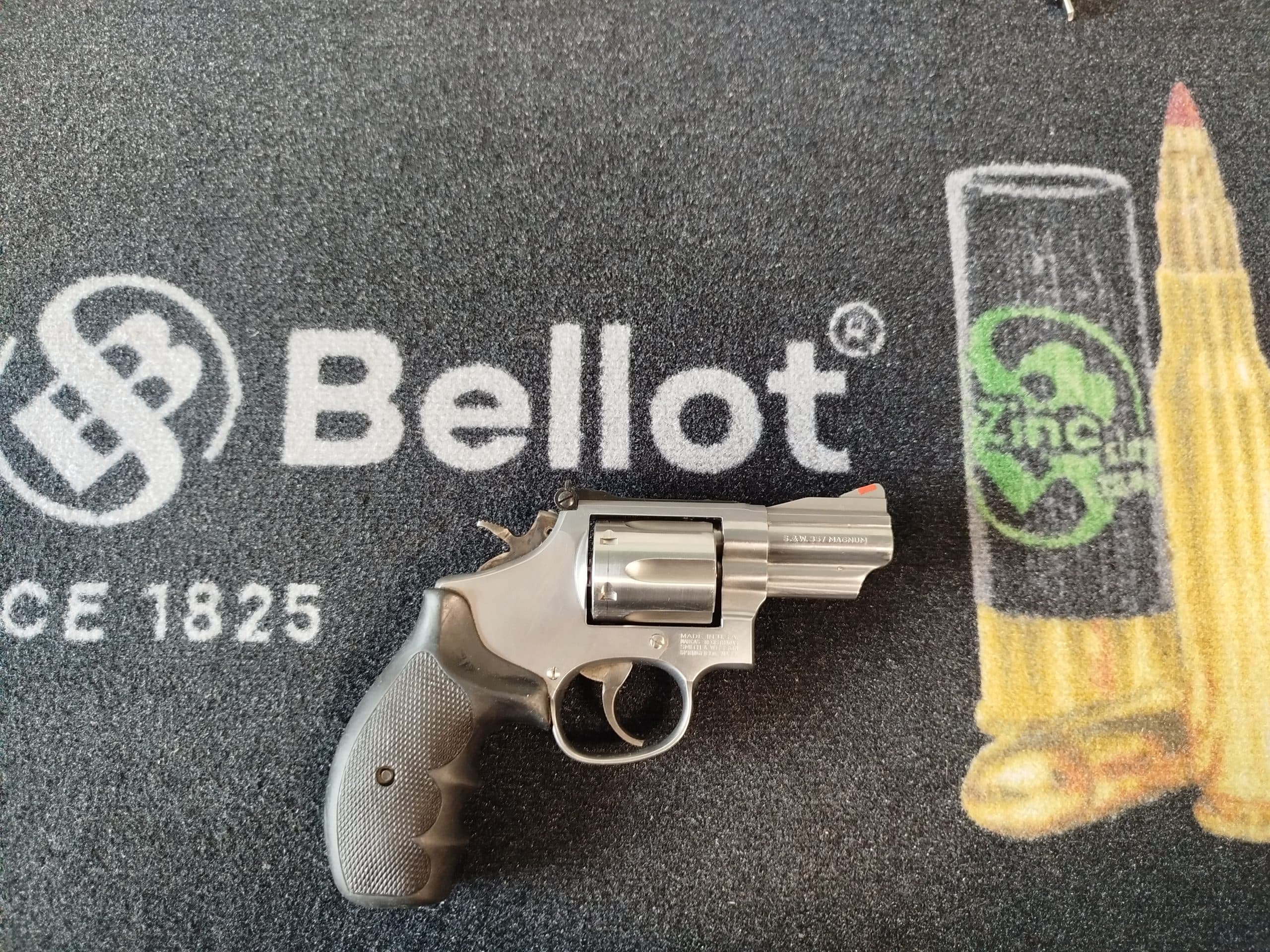 Rewolwer Smith & Wesson Model 66-4 Kal. 357Mag 38spec 2,5"