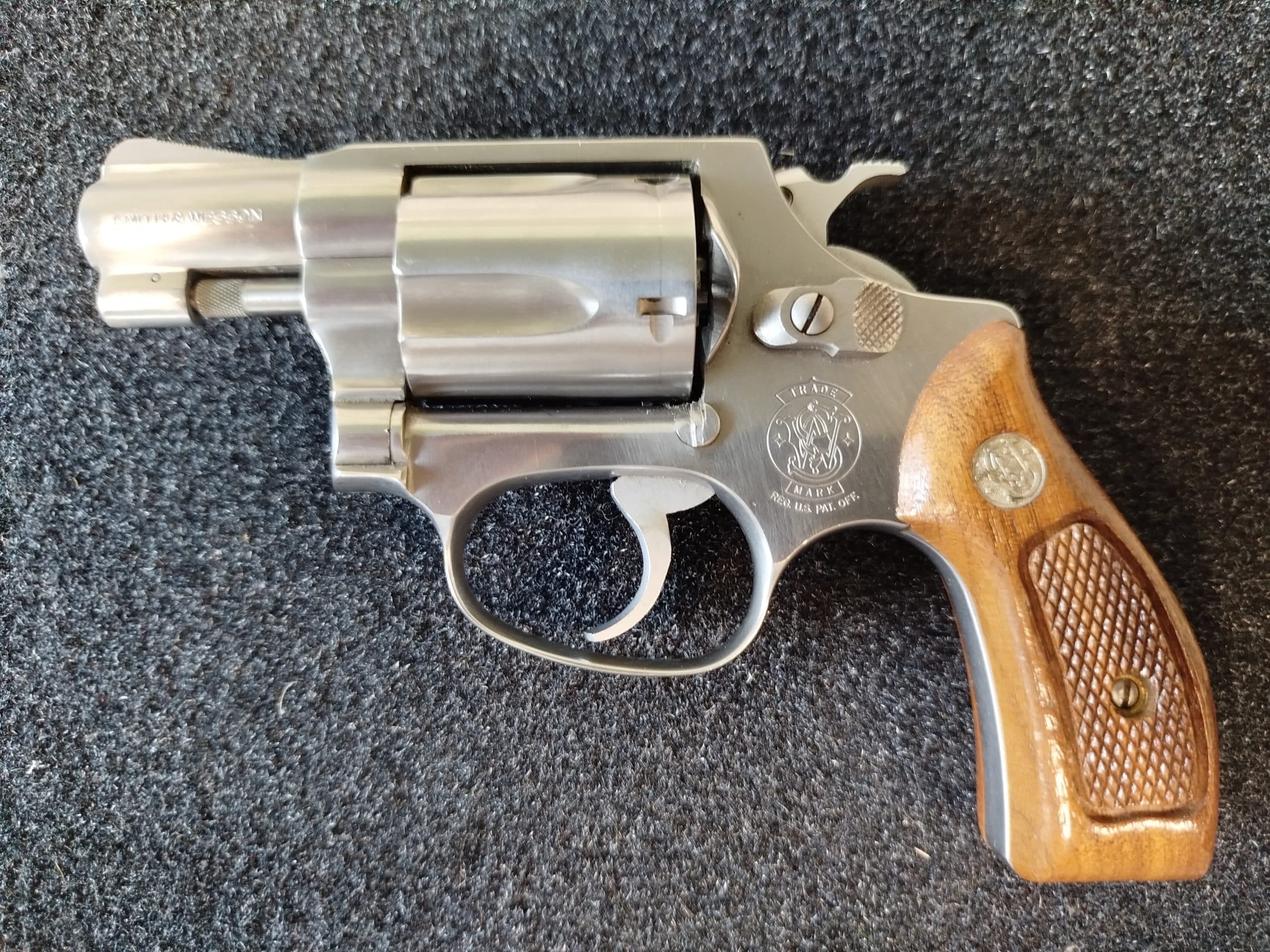 Rewolwer Smith & Wesson mod. 60-3 kal. 38Spec