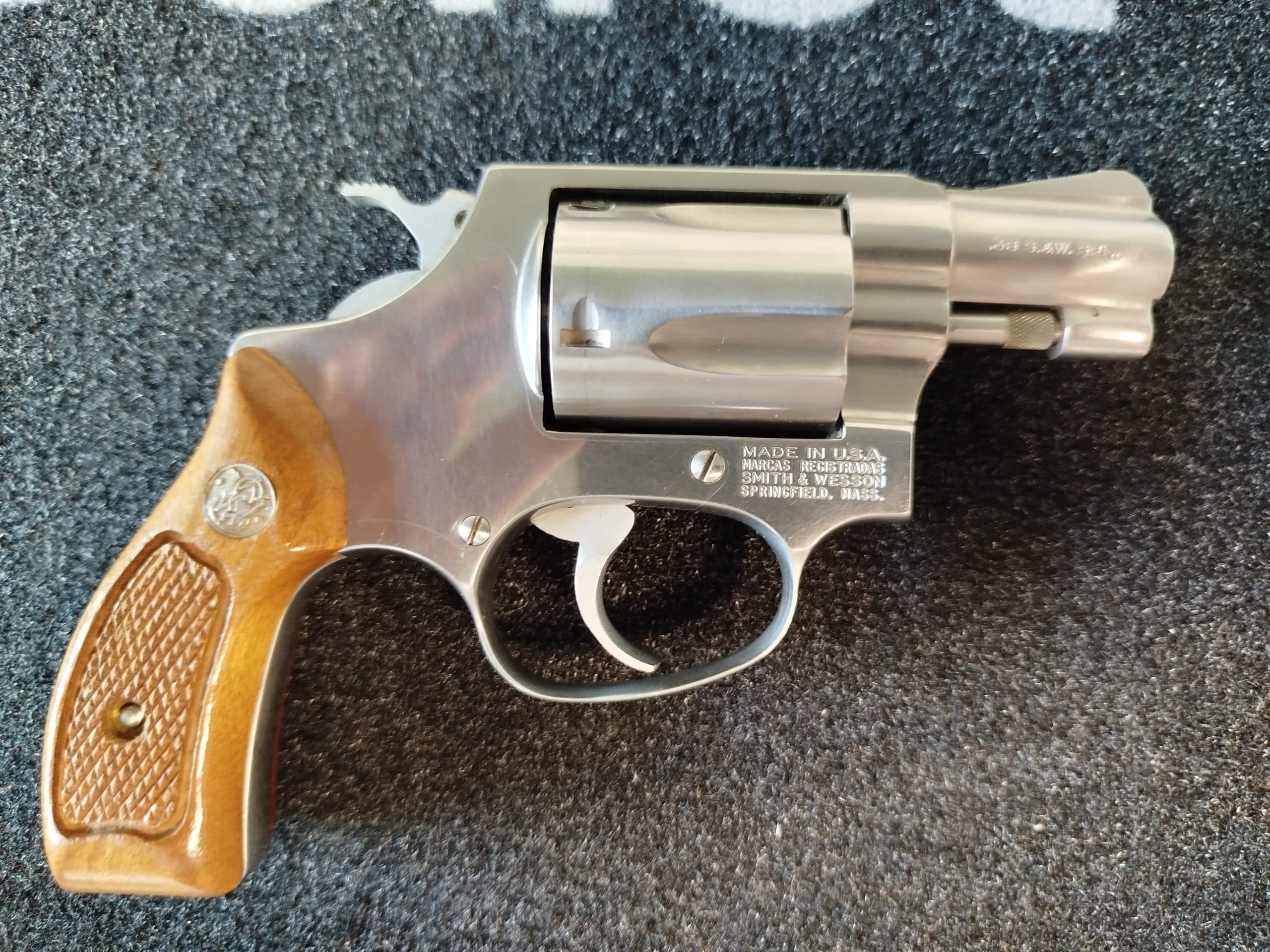 Rewolwer Smith & Wesson mod. 60-3 kal. 38Spec