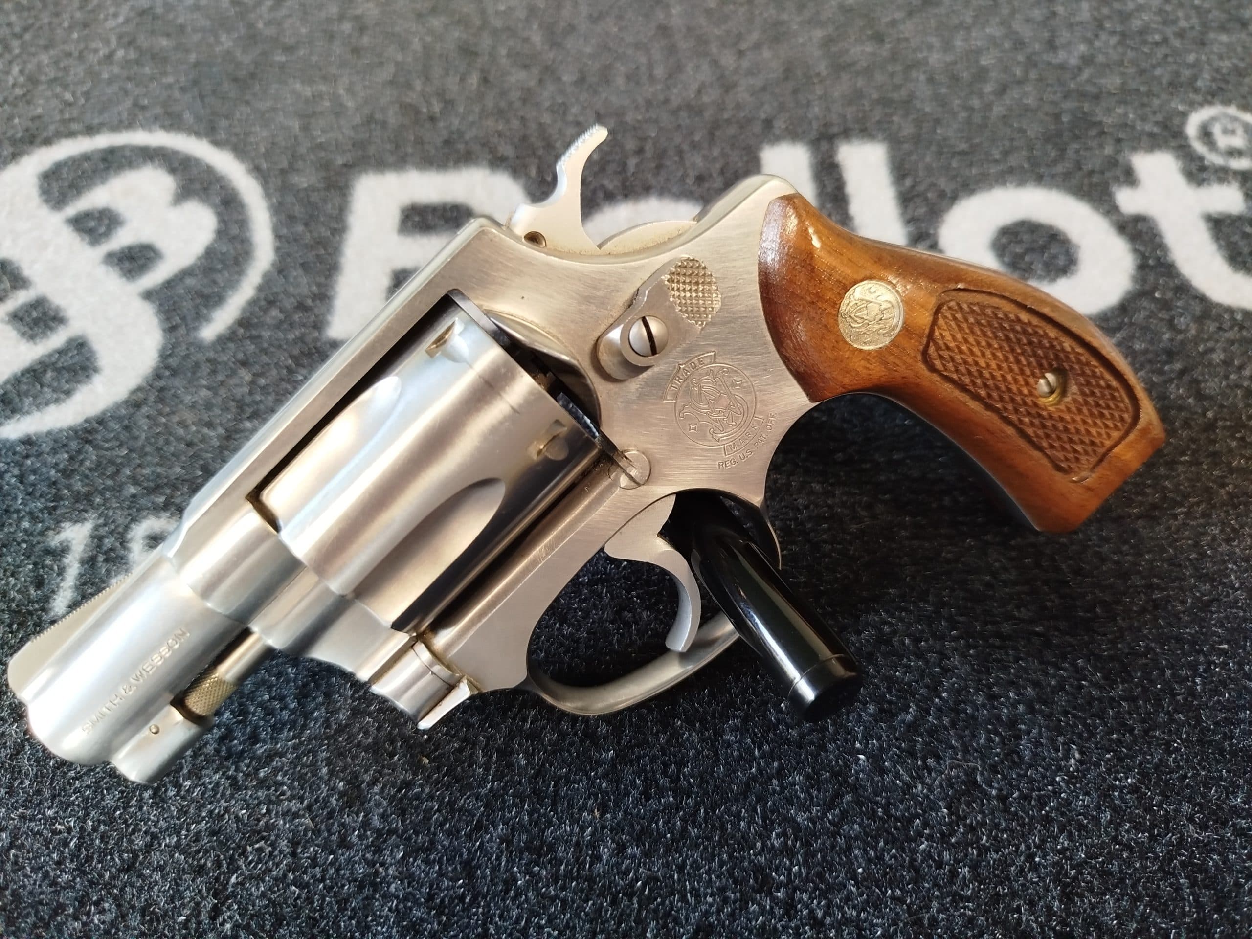 Rewolwer Smith & Wesson mod. 60-3 kal. 38Spec