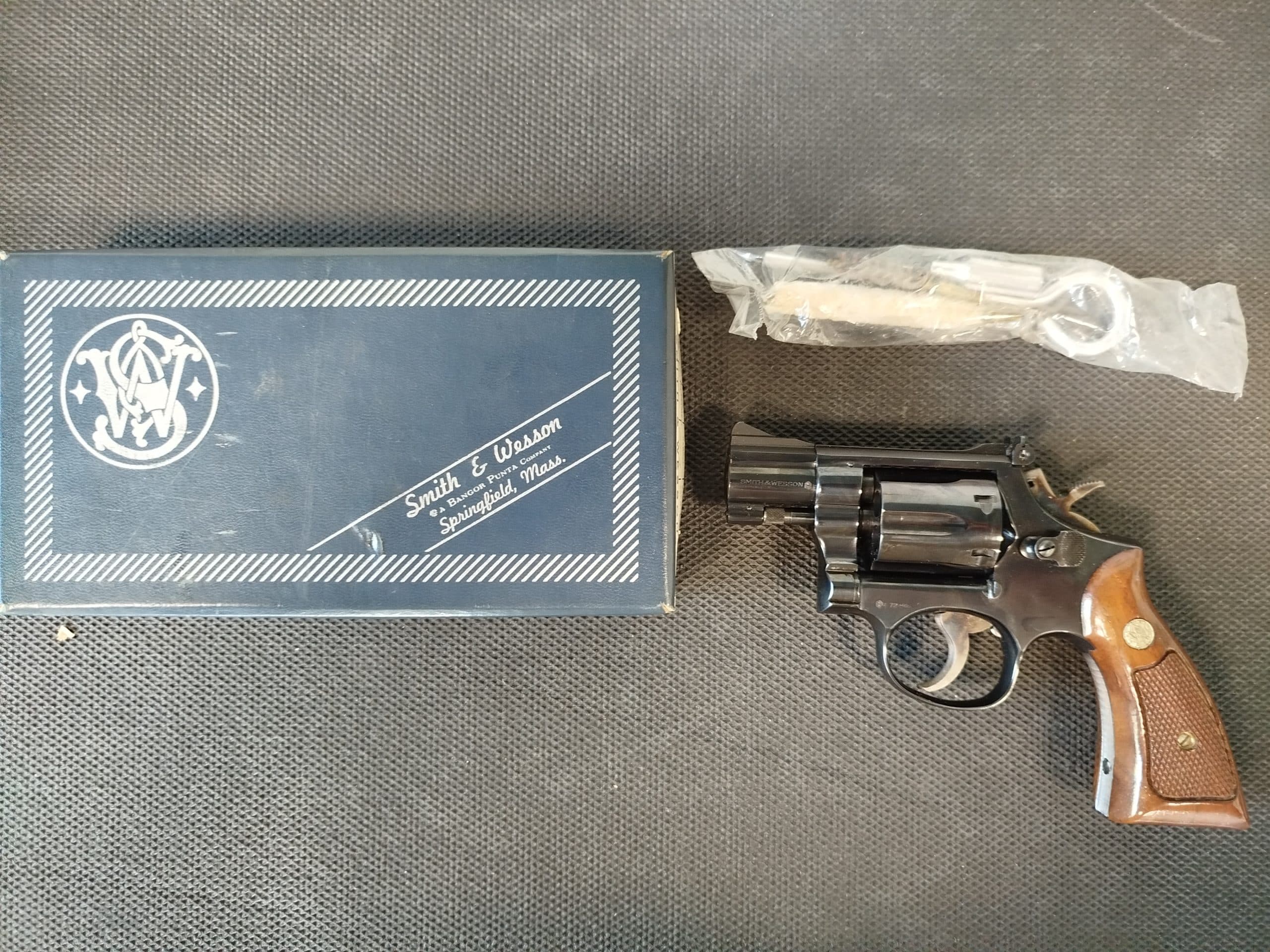 Rewolwer Smith & Wesson Model 15-3 kal. 38Spec